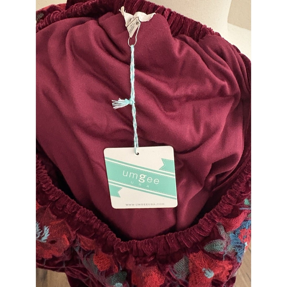 Umgee Off The Shoulder Mini Dress Sz M Velvet Floral Embroidered Milkmaid Boho - Picture 6 of 6
